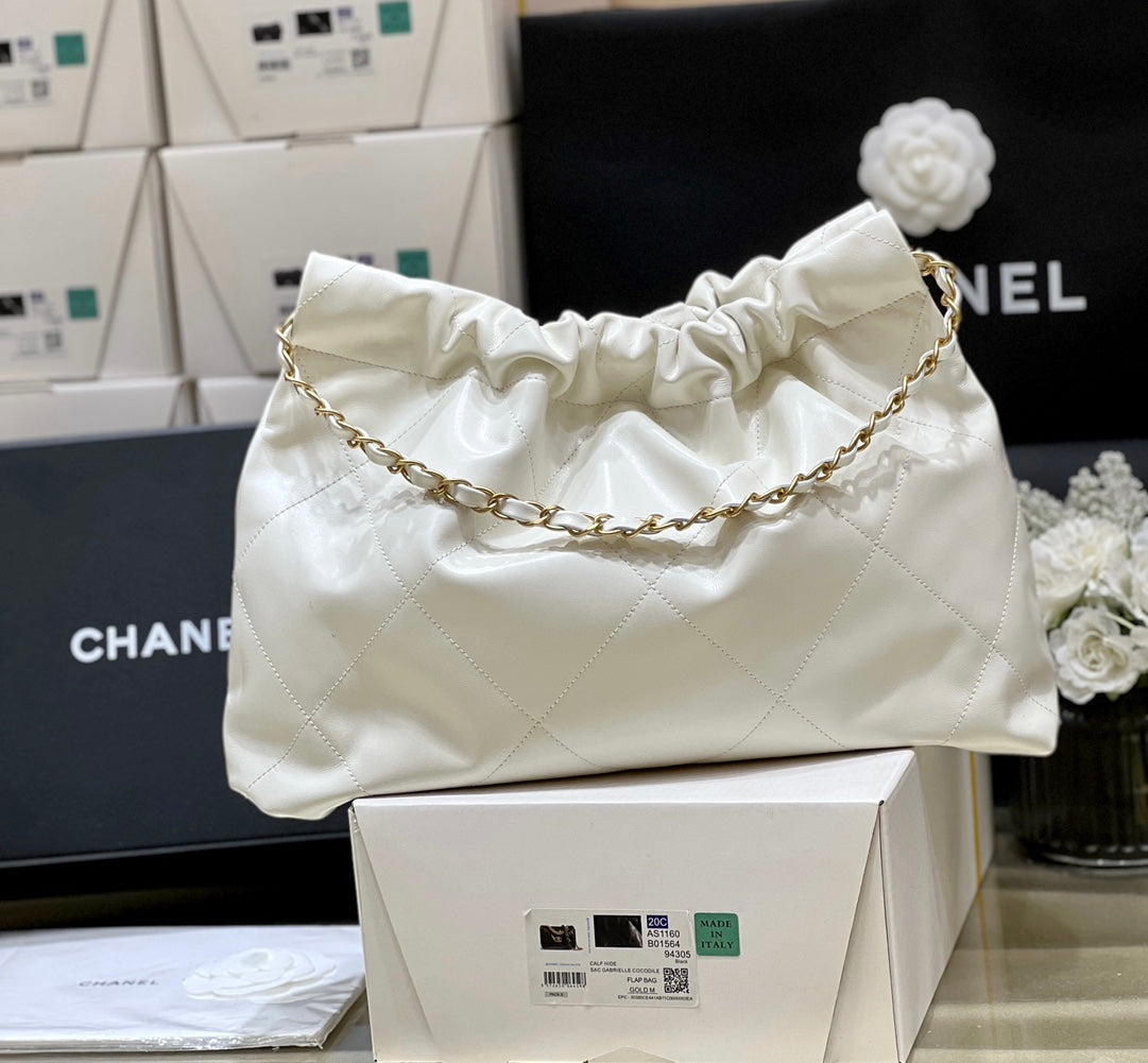 CC 19 HOBO BAG 43CM WHITE GOATSKIN GOLD HARDWARE