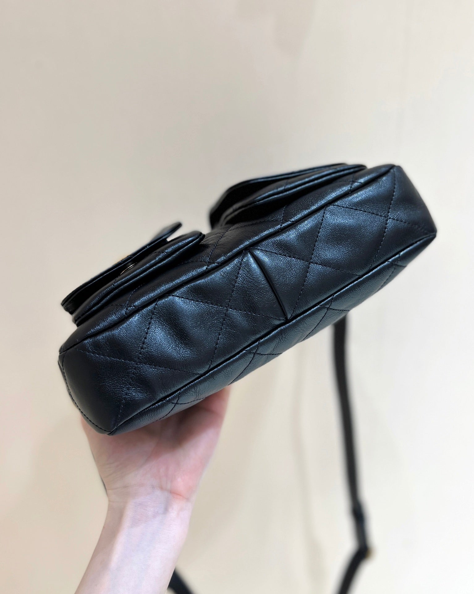 CHANEL 25S HOBO RETRO BAG 24 IN BLACK CALFSKIN GOLD HARDWARE