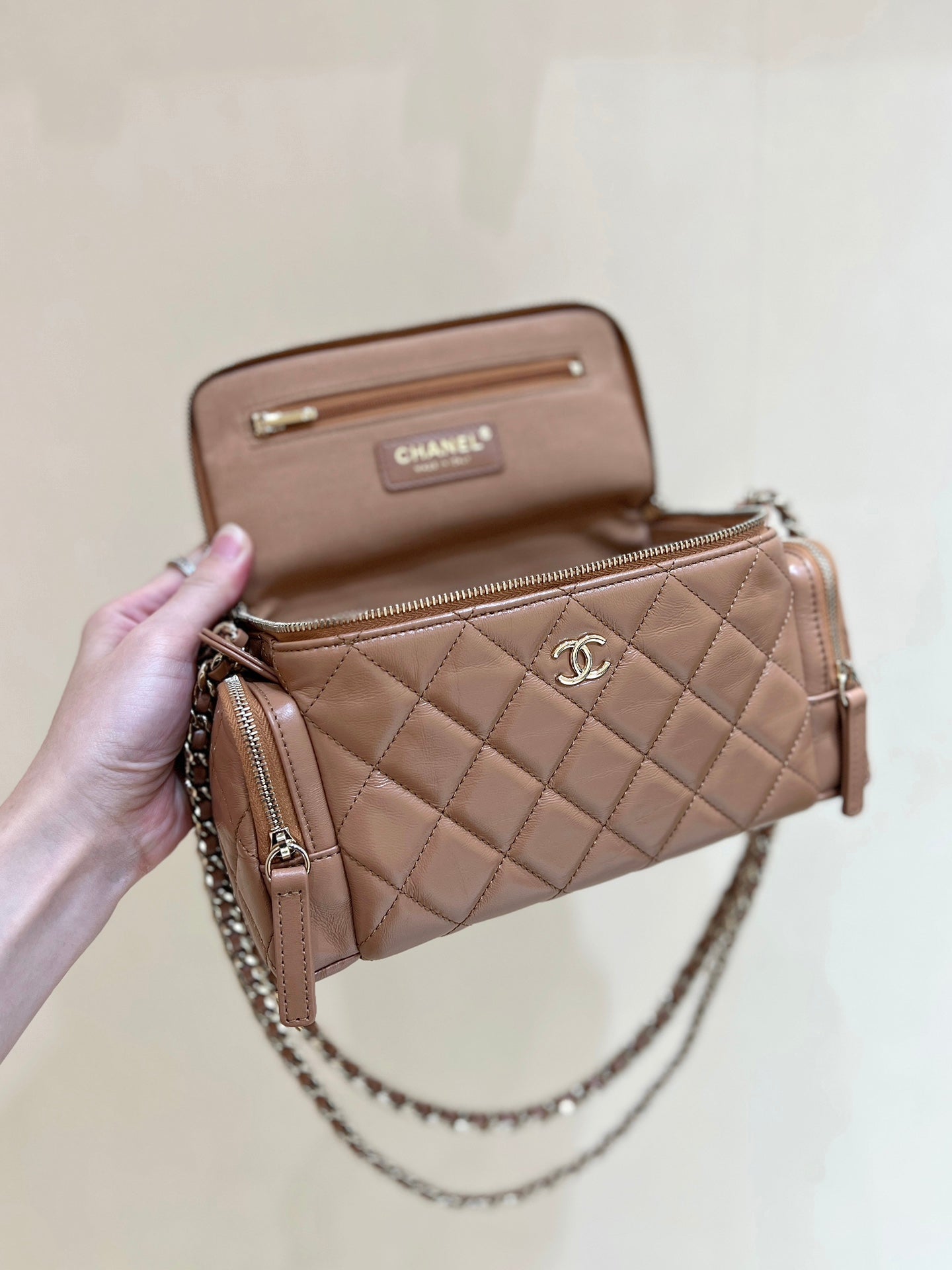 CHANEL 25S VANITY CASE 23 IN BROWN LAMBSKIN