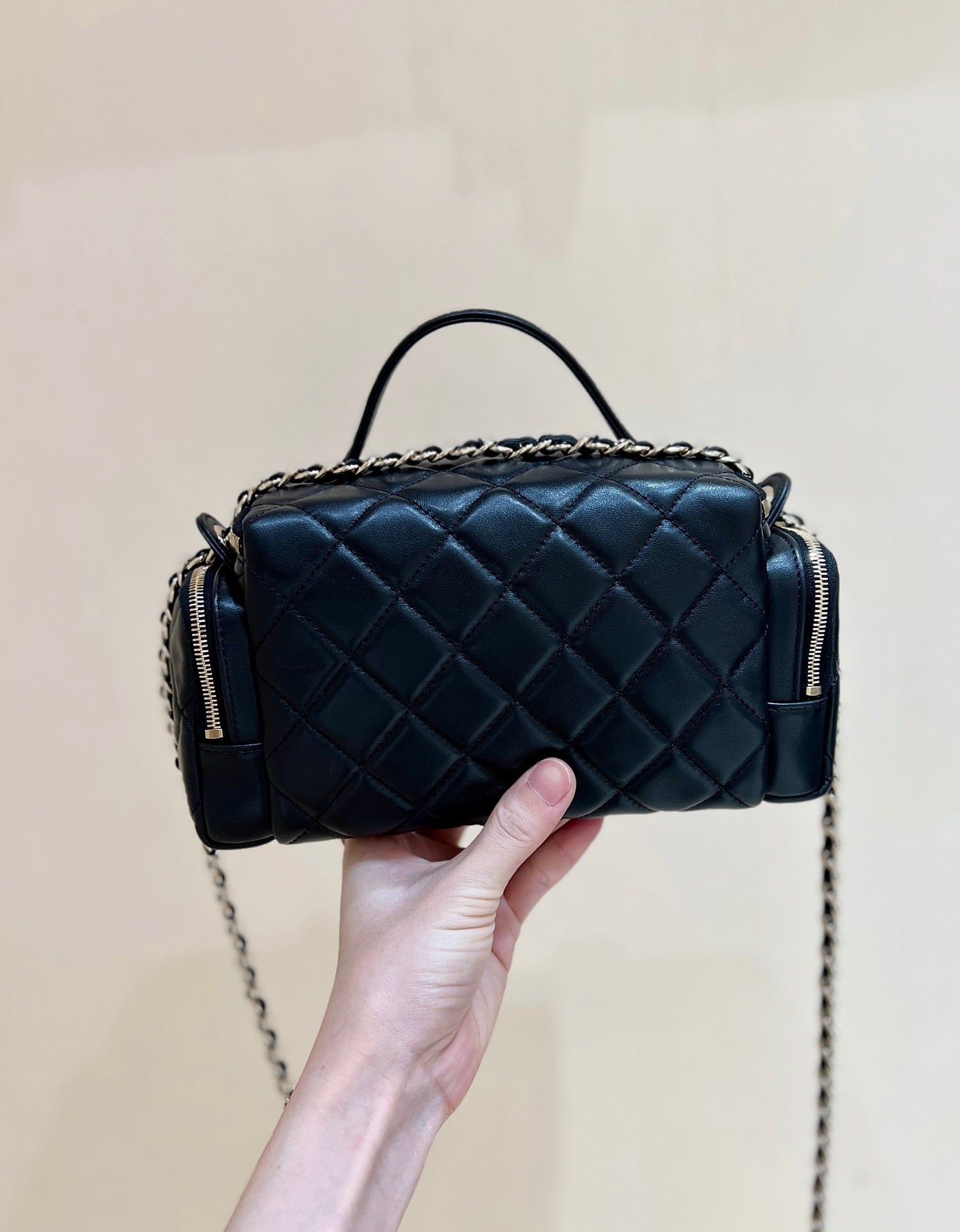 CHANEL 25S VANITY CASE 23 IN BLACK LAMBSKIN