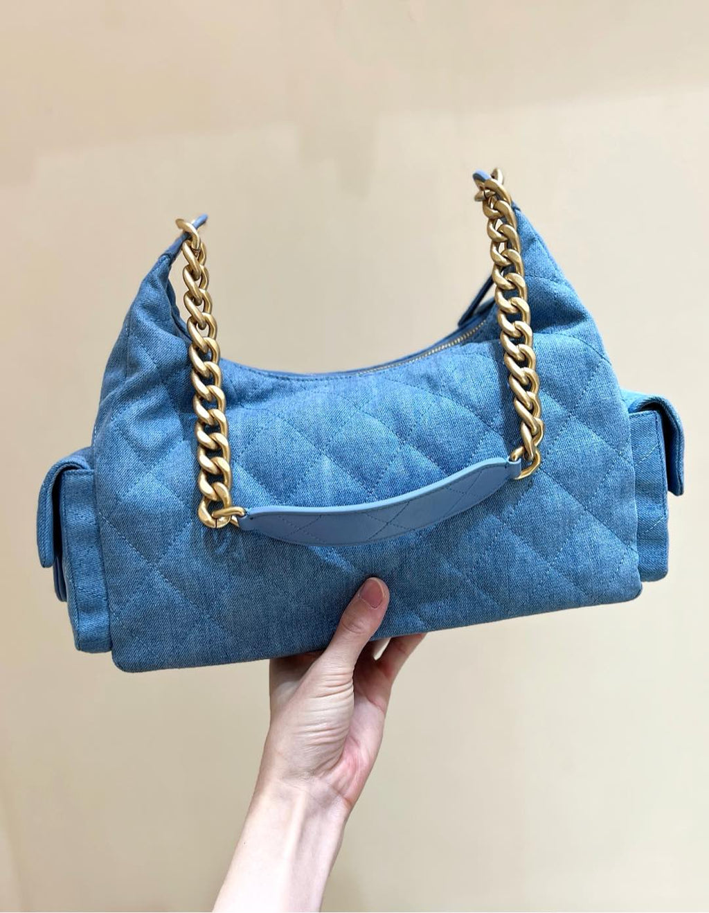 CHANEL 25S LARGE HOBO BAG 35 IN LIGHT BLUE DENIM GOLD HARDWARE
