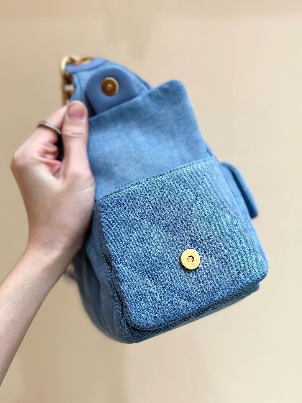 CHANEL 25S LARGE HOBO BAG 35 IN LIGHT BLUE DENIM GOLD HARDWARE