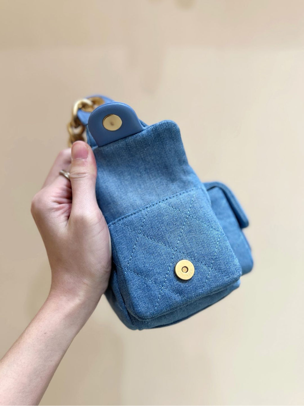 CHANEL 25S MEDIUM HOBO BAG 31 IN LIGHT BLUE DENIM GOLD HARDWARE