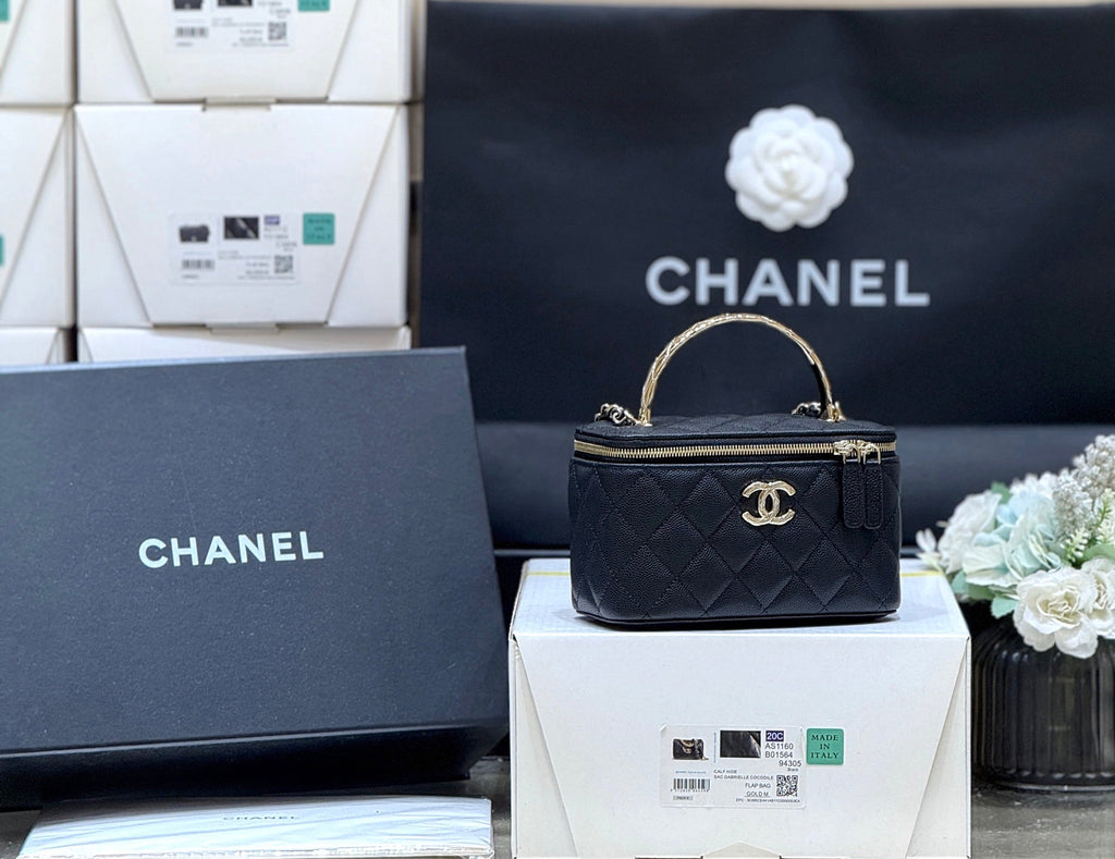 CHANEL 25S COCO CRUSH 17 IN BLACK CALFSKIN GOLD HARDWARE