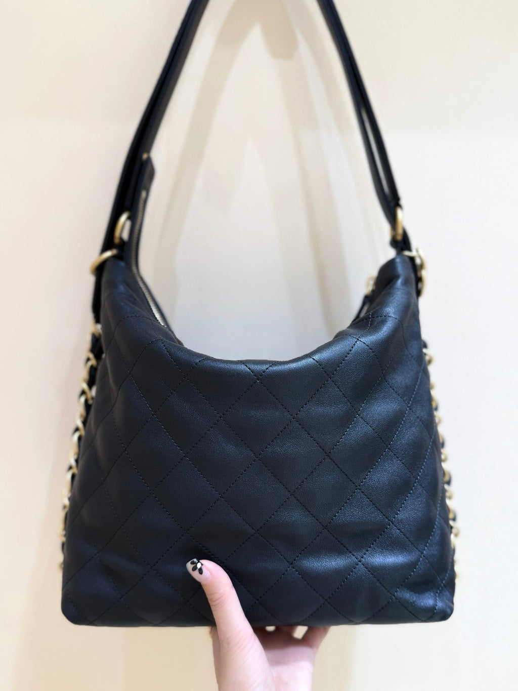 CHANEL 25S LARGE MAXIUM OLD HOBO BAG 34 IN BLACK CALFSKIN