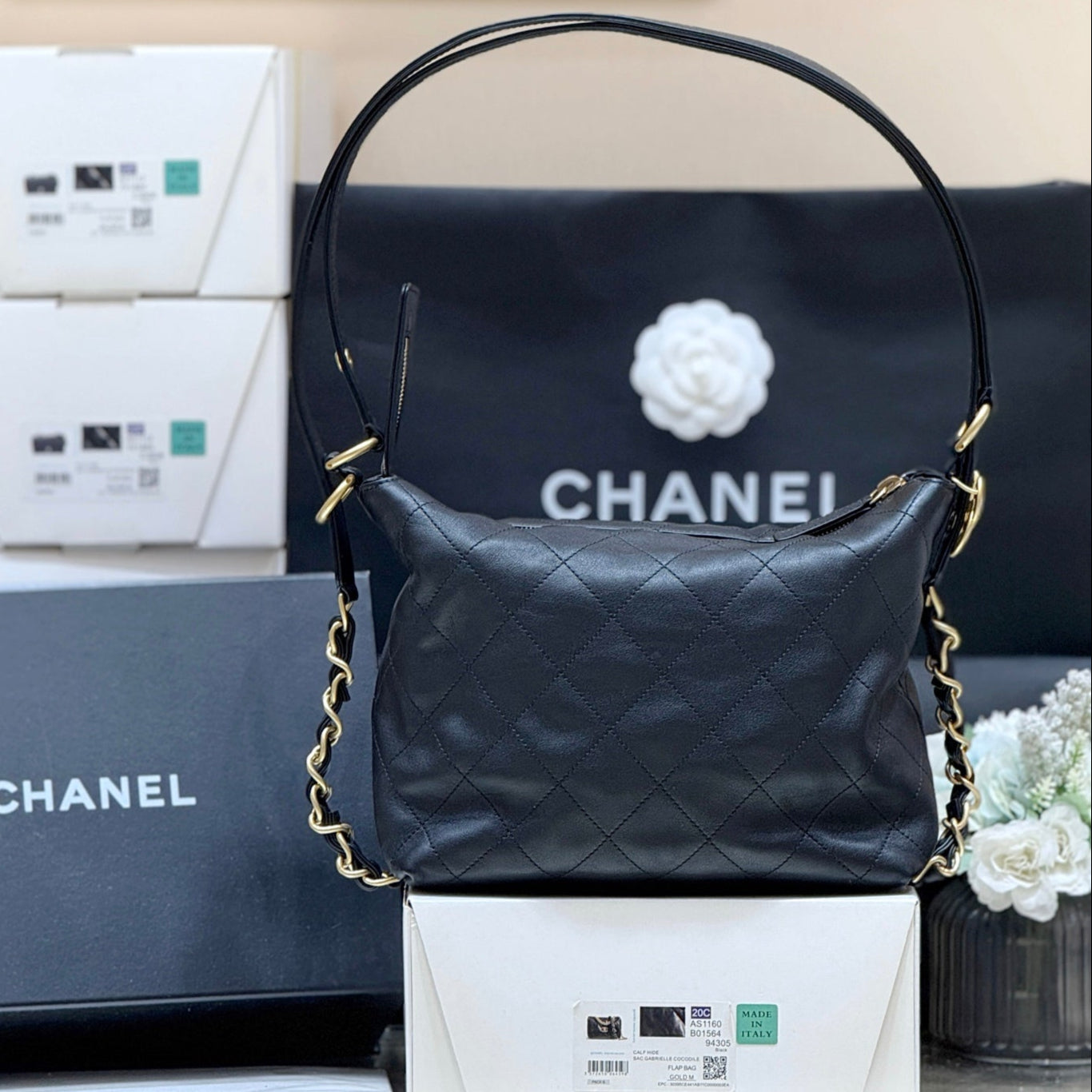 CHANEL 25S MINI MAXIUM OLD HOBO BAG 31 IN BLACK CALFSKIN