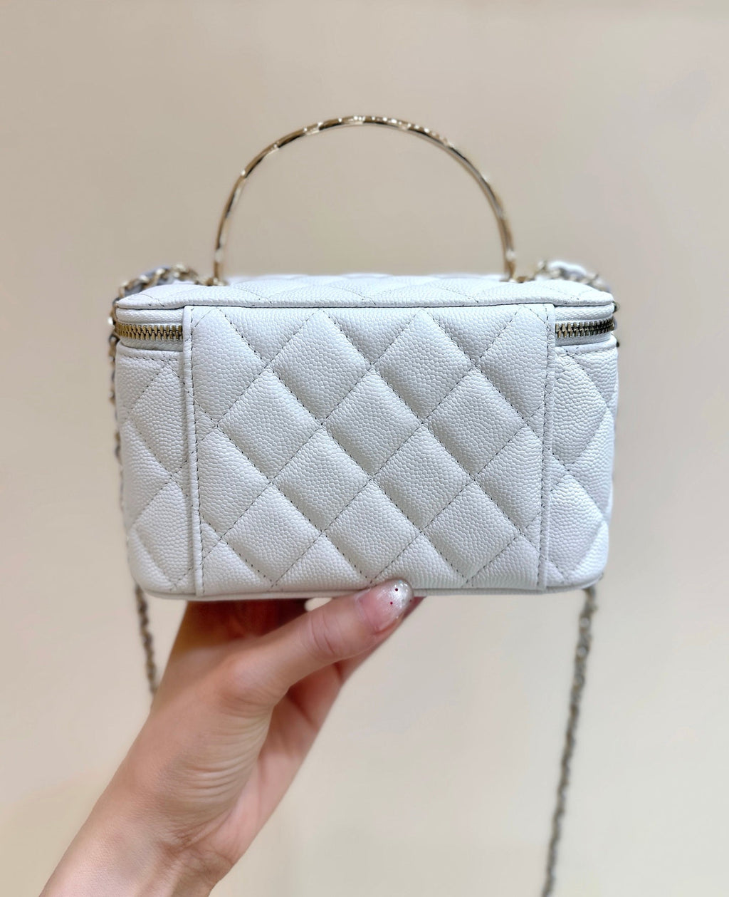 CHANEL 25S COCO CRUSH 17 IN WHITE CALFSKIN GOLD HARDWARE