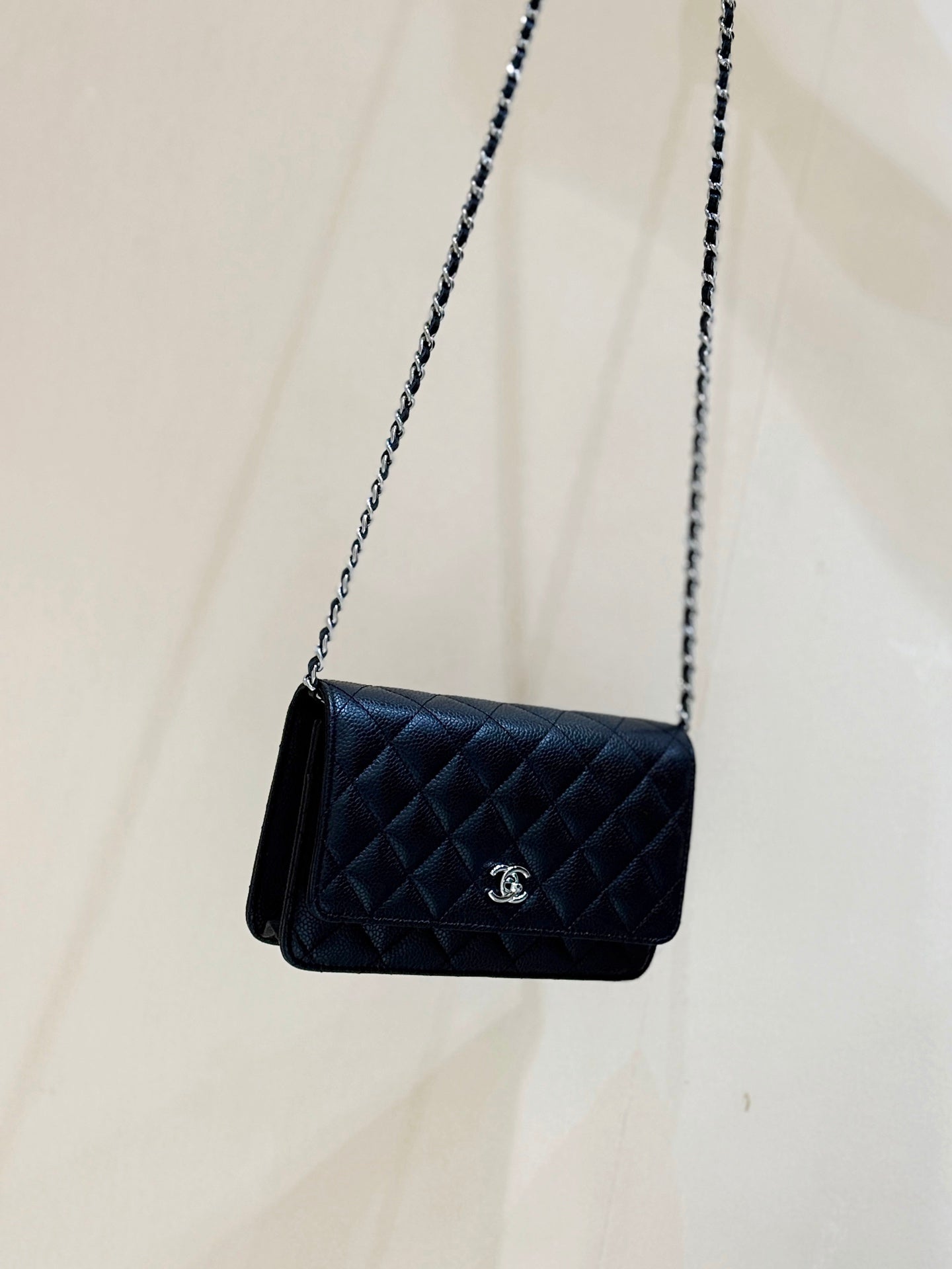 CHANEL 25S MINI FLAP BAG 19 IN BLACK CALFSKIN SLIVER HARDWARE
