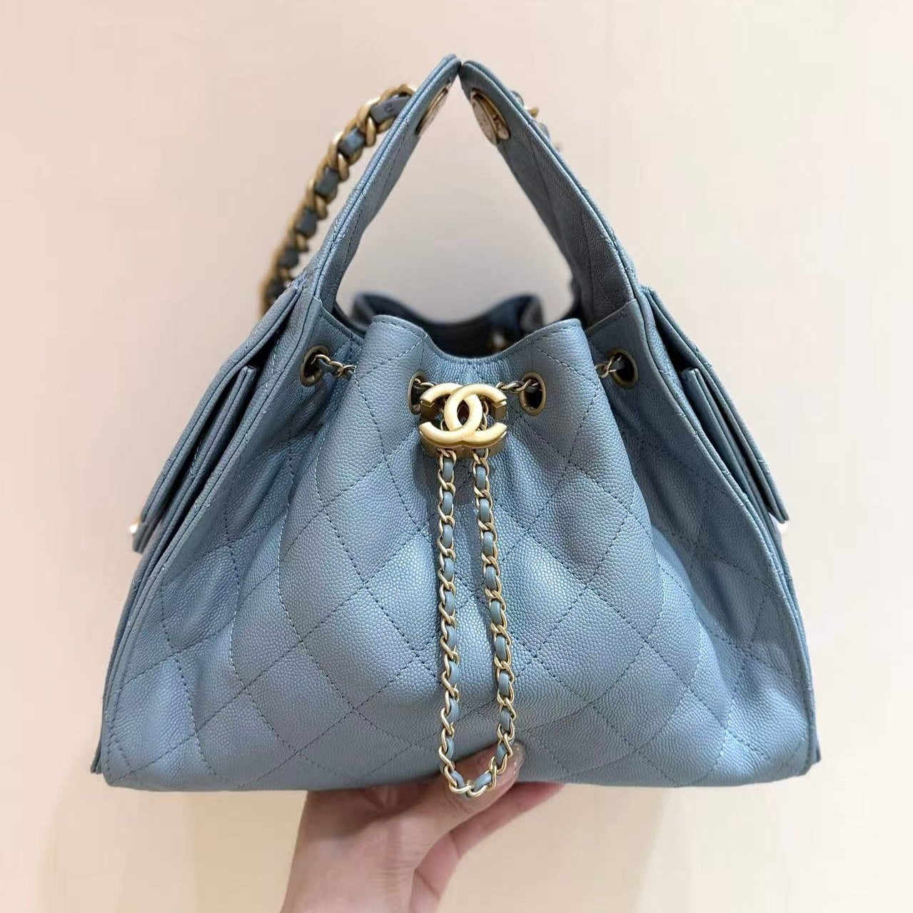 CHANEL 25S HANDBAG IN LIGHT BLUE 30 GRAINED CALFSKIN GOLD HARDWARE