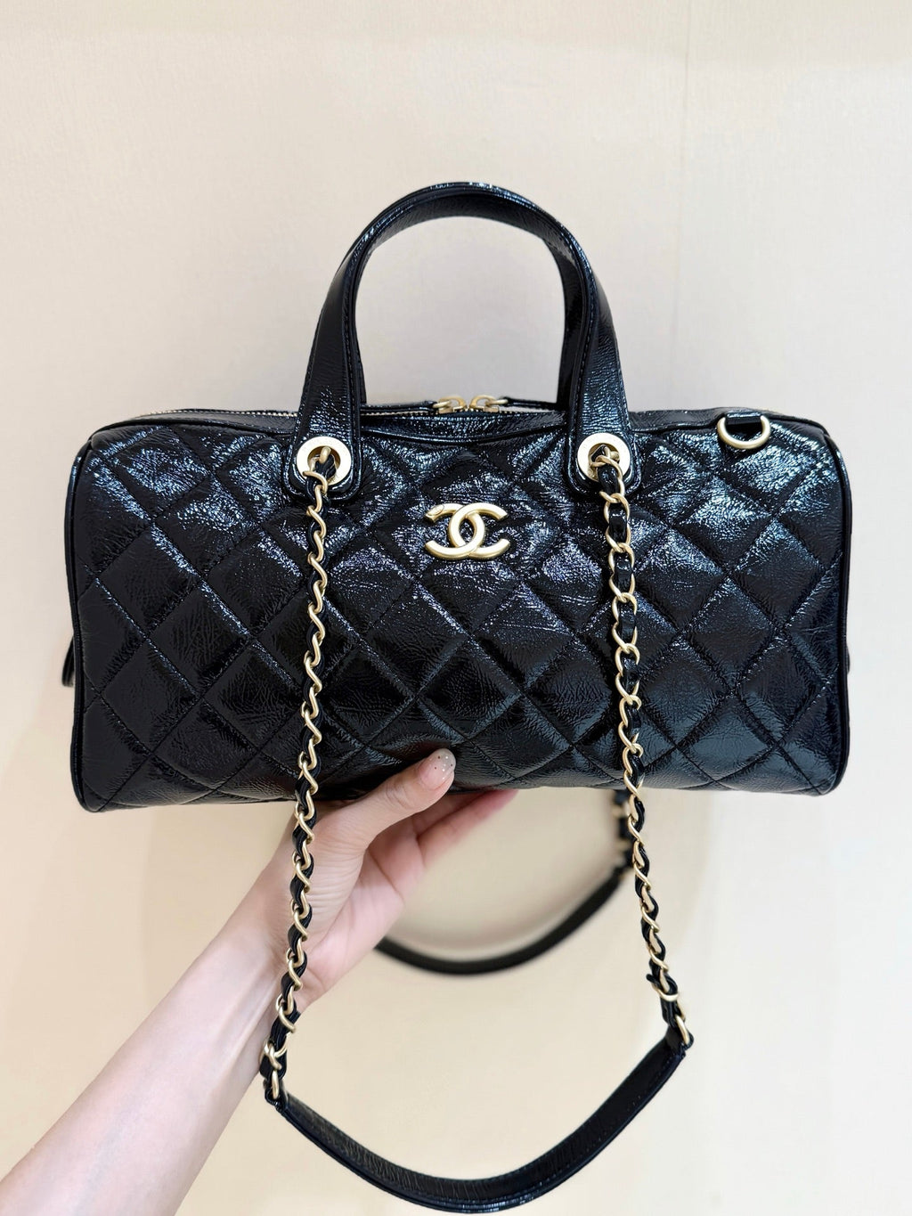 CHANEL 25S LARGE BOWLING BAG 31 IN BLACK CALFSKIN GOLD HARDWARE