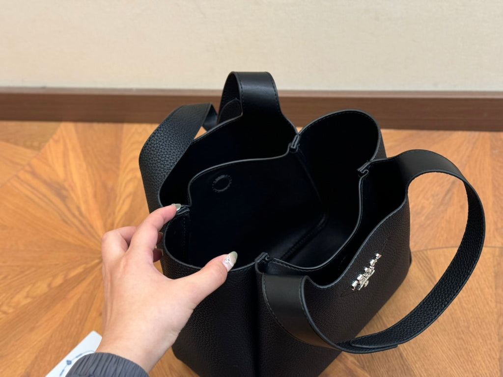 PRA 25 BASKET BAG IN BLACK CALFSKIN