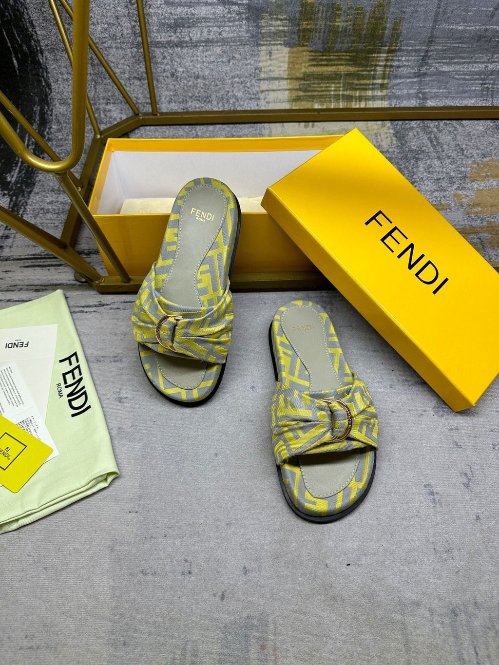 FF Feel 10 Yellow Grey FF jacquard Slide