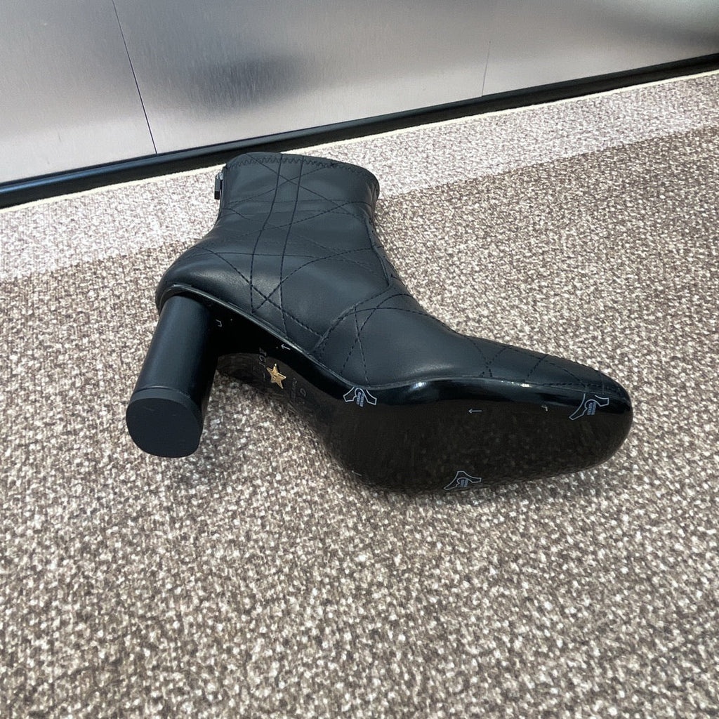 DIOR 25S D-SHADOW COUTURE SERIES ANKLE BOOTS 90MM IN BLACK CALFSKIN