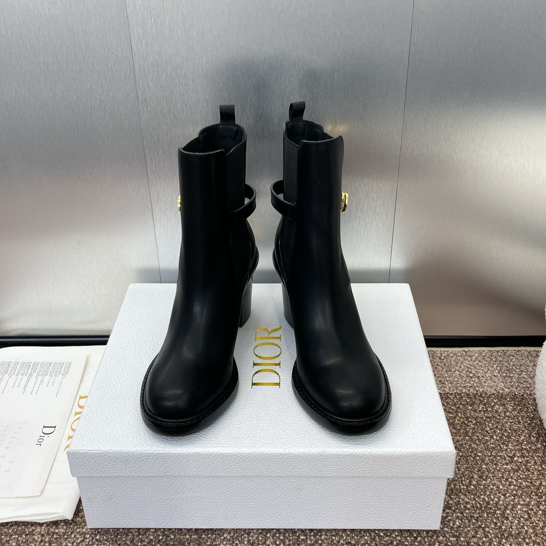 DIOR 25S MONTAIGNE MEDIUM BOOTS 70MM IN BLACK CALFSKIN