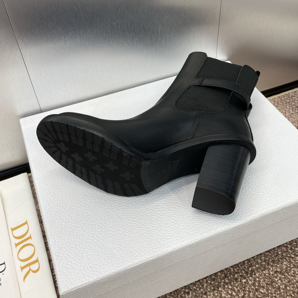 DIOR 25S MONTAIGNE MEDIUM BOOTS 70MM IN BLACK CALFSKIN