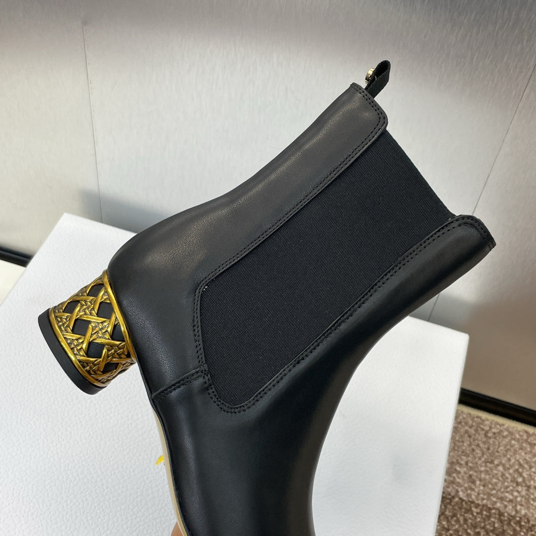 DIOR 25S ANKLE BOOT IN BLACK CALFSKIN