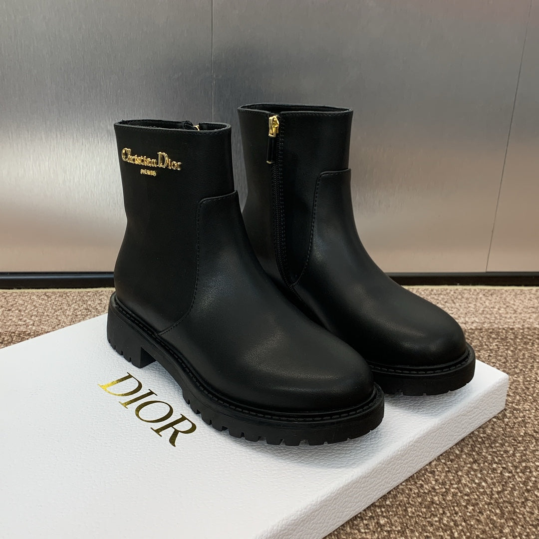 DIOR 25S D-TOWN ANKLE BOOT 25MM IN BLACK BRUSHED CALFSKIN