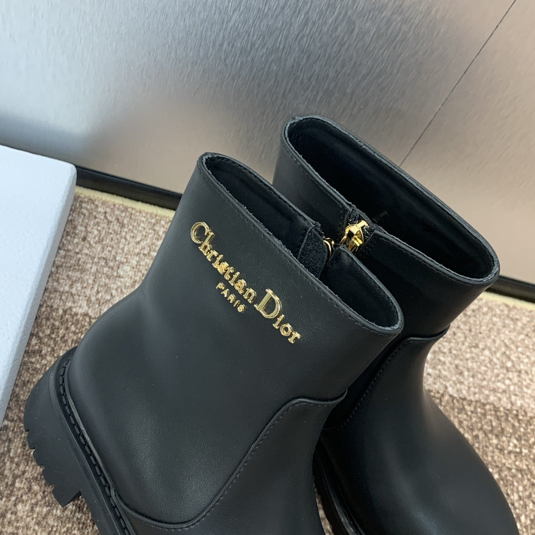 DIOR 25S D-TOWN ANKLE BOOT 25MM IN BLACK BRUSHED CALFSKIN