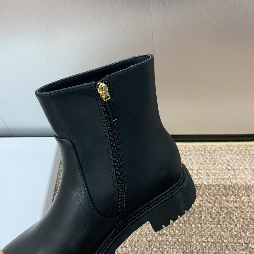 DIOR 25S D-TOWN ANKLE BOOT 25MM IN BLACK BRUSHED CALFSKIN