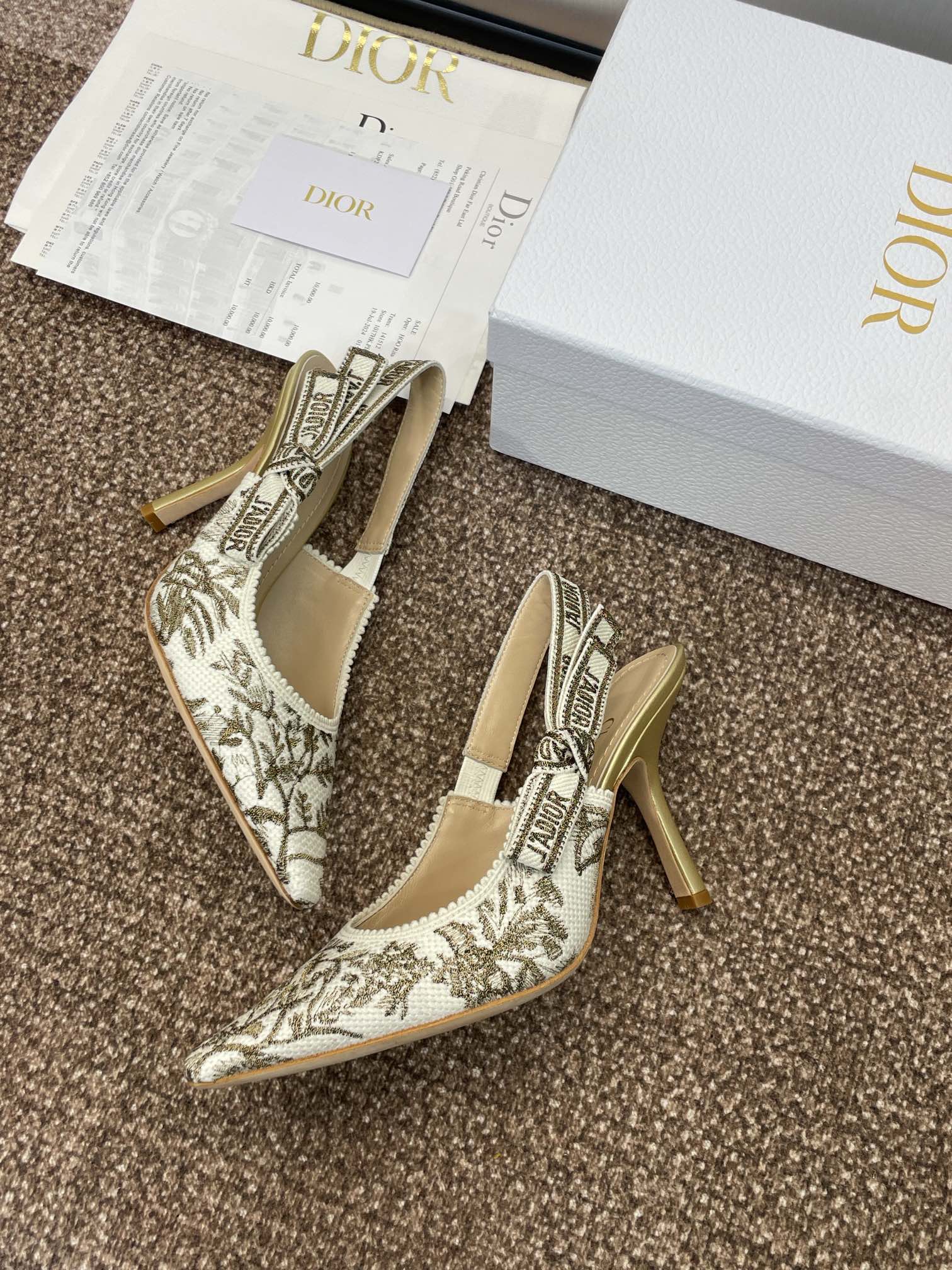 J'ADIOR HIGH SLINGBACK PUMP WHITE AND GOLD-TONE MILLEFIORI JACQUARD 95 MM