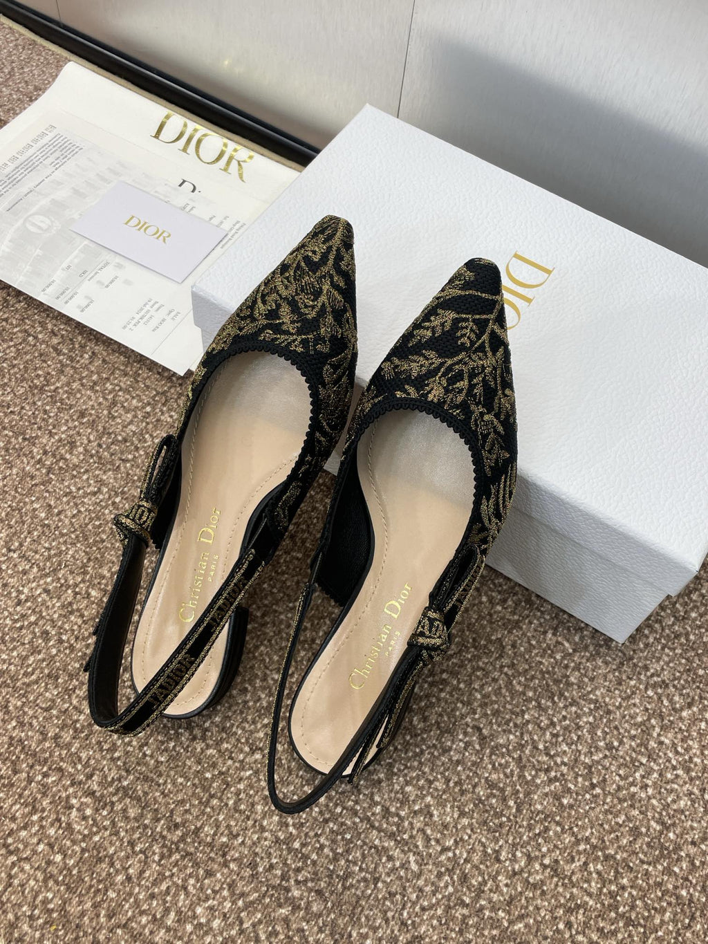 J'ADIOR SLINGBACK PUMP BLACK AND GOLD-TONE MILLEFIORI JACQUARD