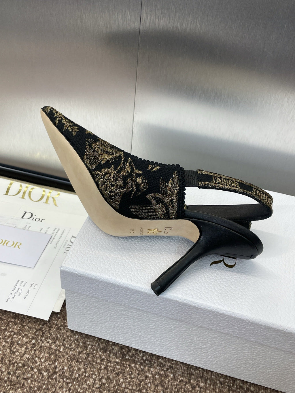 J'ADIOR HIGH SLINGBACK PUMP BLACK AND GOLD-TONE MILLEFIORI JACQUARD 95 MM