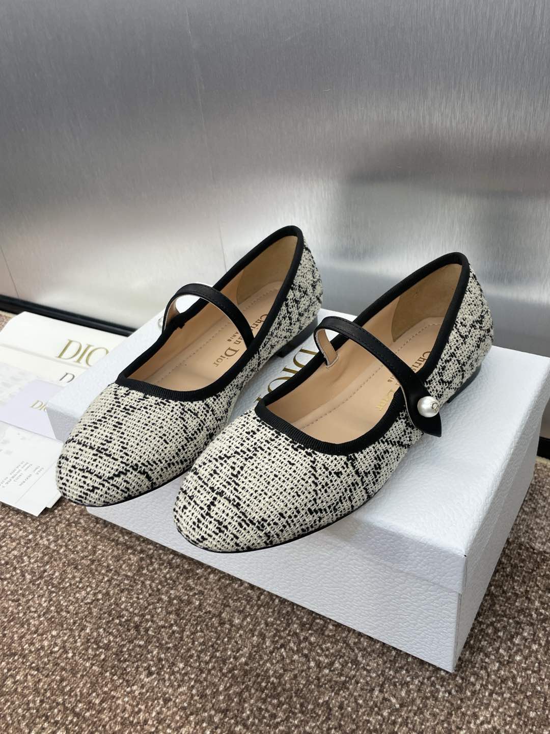 D-RAMOUR BALLET FLATS IN WHITE MIX BLACK EMBROIDERED CANNAGE TWEED