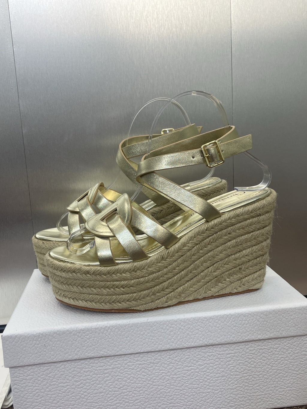 D-CLUB 25S HIGH HEEL WEDGE 100MM IN GOLD GLOSSY CALFSKIN RAFFIA SOLE