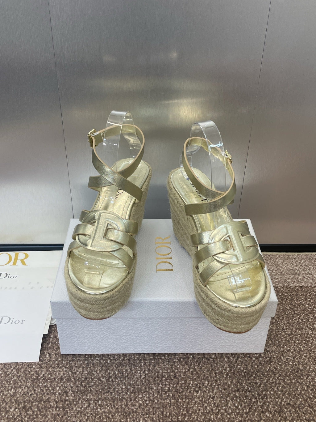 D-CLUB 25S HIGH HEEL WEDGE 100MM IN GOLD GLOSSY CALFSKIN RAFFIA SOLE