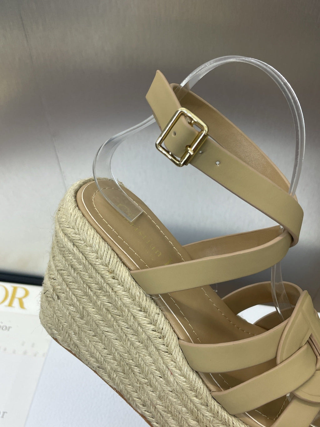 D-CLUB 25S HIGH HEEL WEDGE 100MM IN GOLDEN BEIGE CALFSKIN RAFFIA SOLE