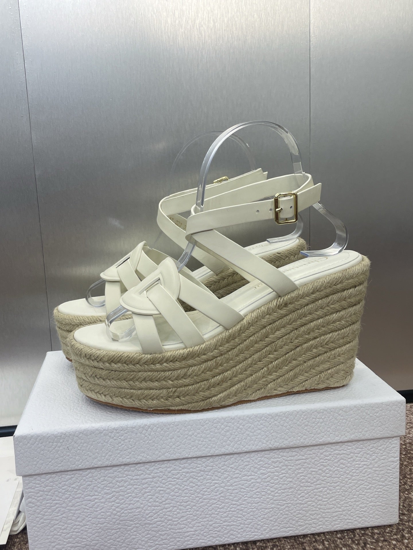 D-CLUB 25S HIGH HEEL WEDGE 100MM IN WHITE CALFSKIN RAFFIA SOLE