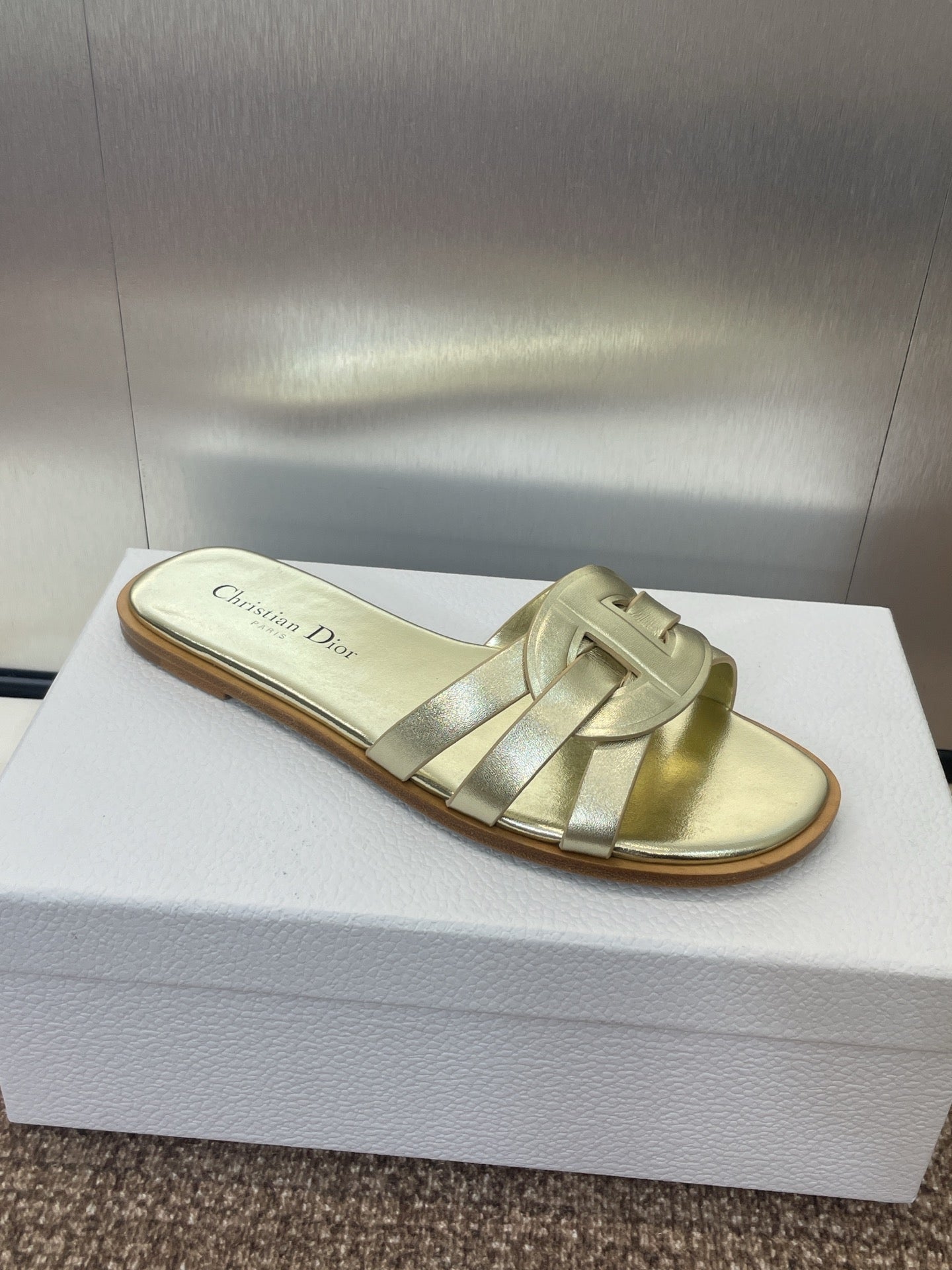 D-CLUB SLIDE SANDAL 25S IN GOLD GLOSSY CALFSKIN