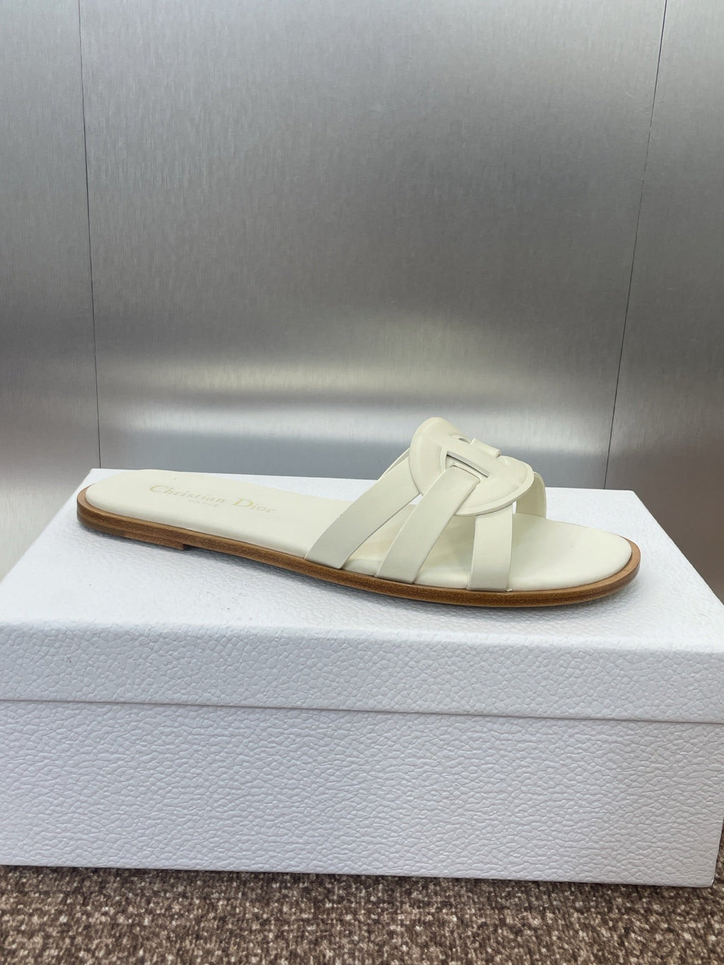D-CLUB SLIDE SANDAL 25S IN WHITE CALFSKIN