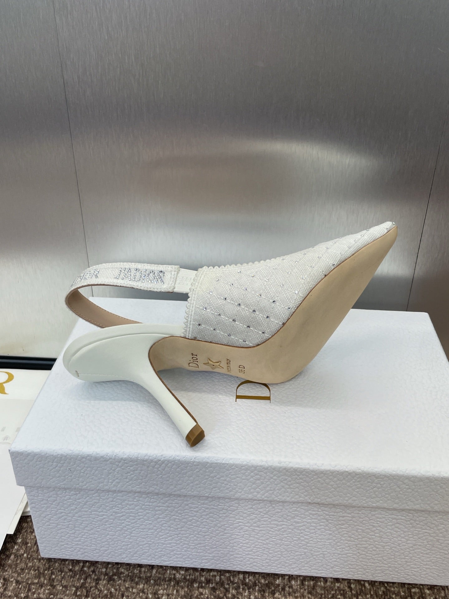 J'ADIOR SLINGBACK 25S PUMP 95MM IN WHITE FABRIC EMBOSSED CRYSTAL