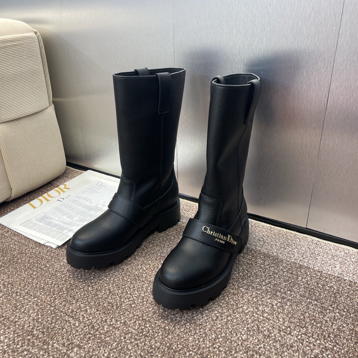 DIOR 25S D-QUEST BOOT 45MM IN BLACK GRAINED CALFSKIN