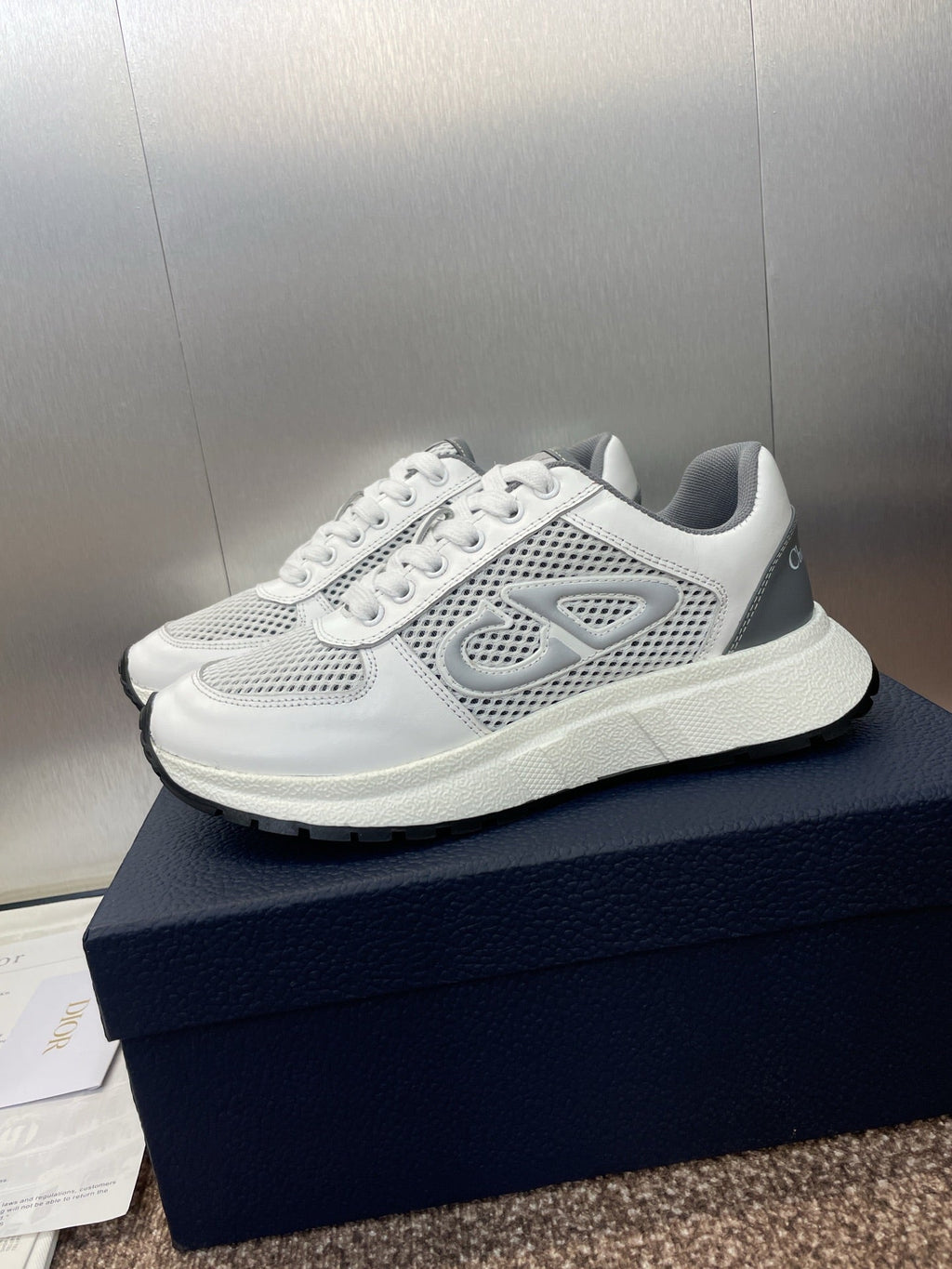 DIOR 25S D-RUN'N COUPLE SNEAKERS IN WHITE GRAY CALFSKIN AND MESH