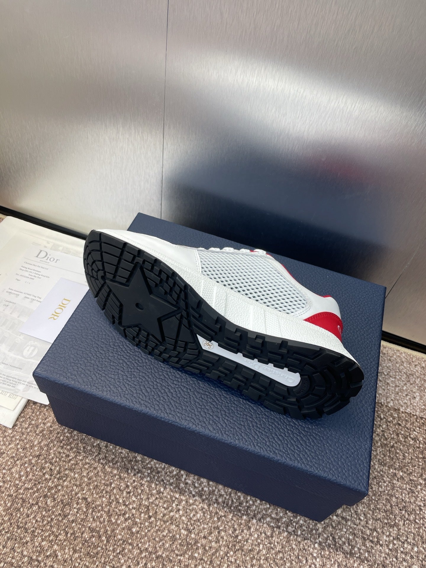 DIOR 25S D-RUN'N COUPLE SNEAKERS IN WHITE RED CALFSKIN AND MESH