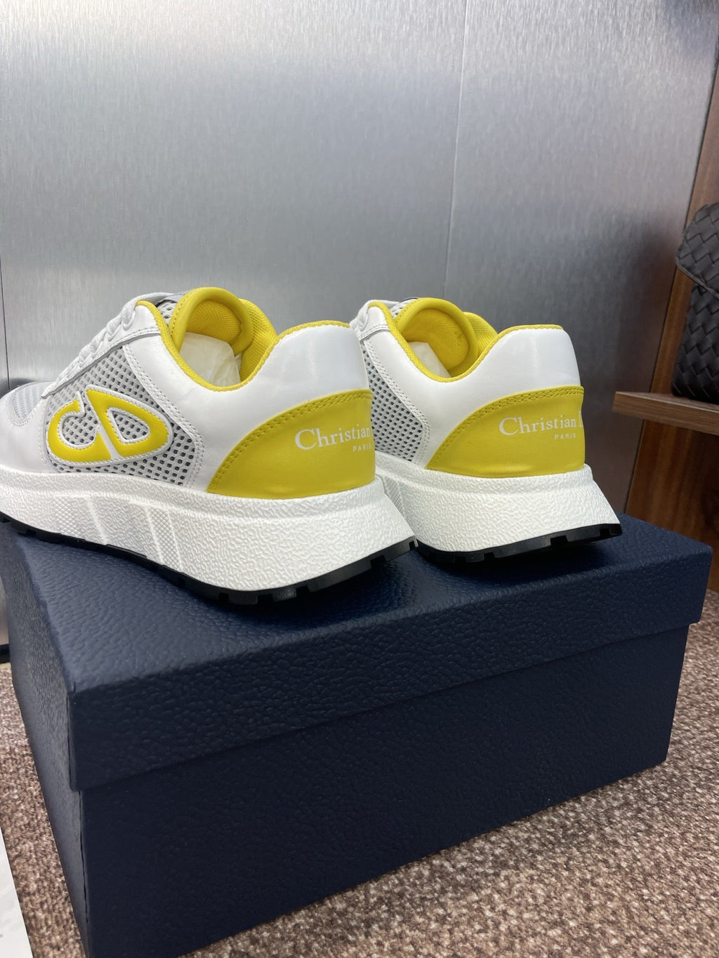 DIOR 25S D-RUN'N COUPLE SNEAKERS IN WHITE YELLOW CALFSKIN AND MESH