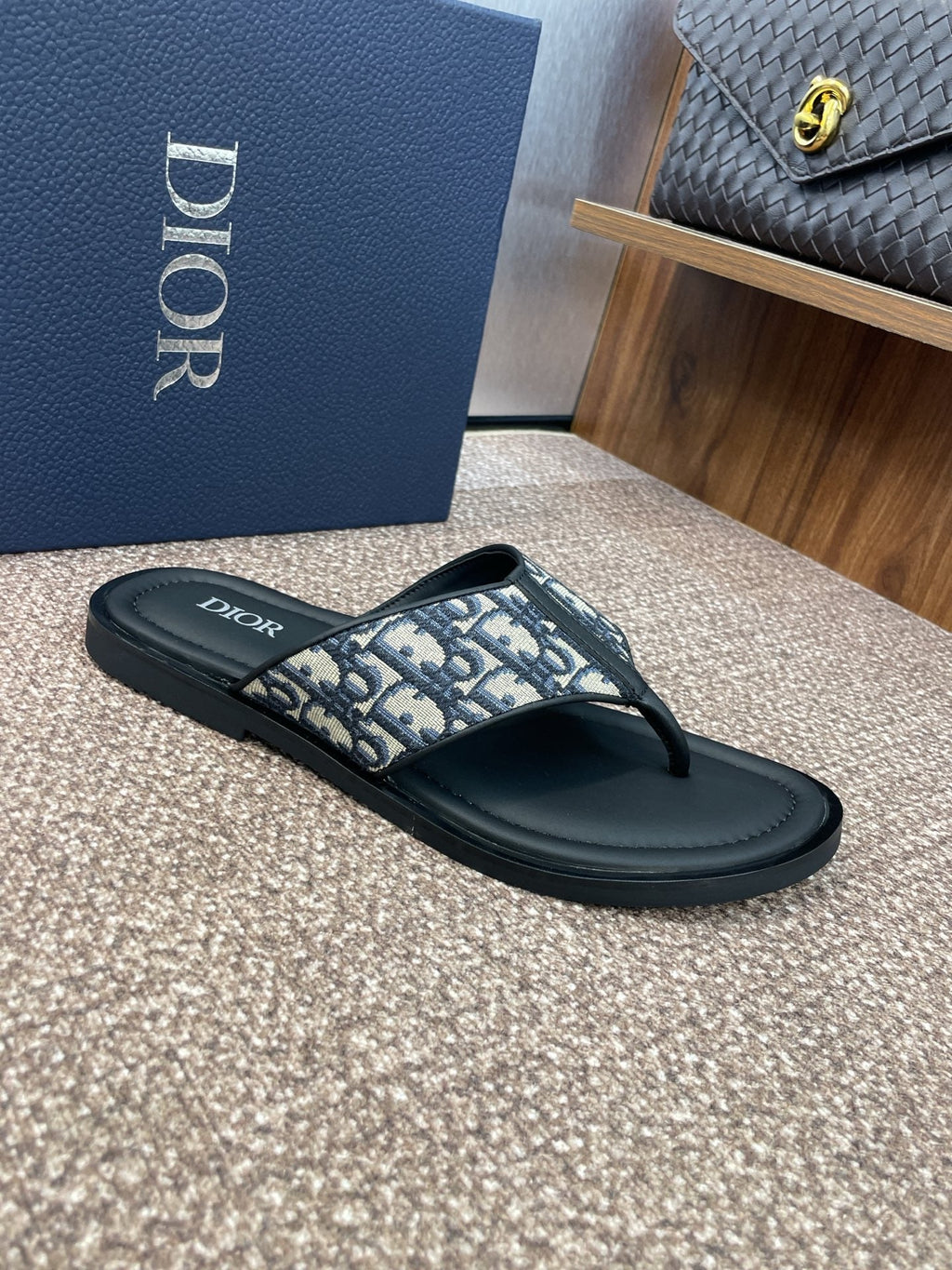 DIOR 25S ALIAS THONG SANDAL IN BEIGE BLACK CALFSKIN AND CANVAS