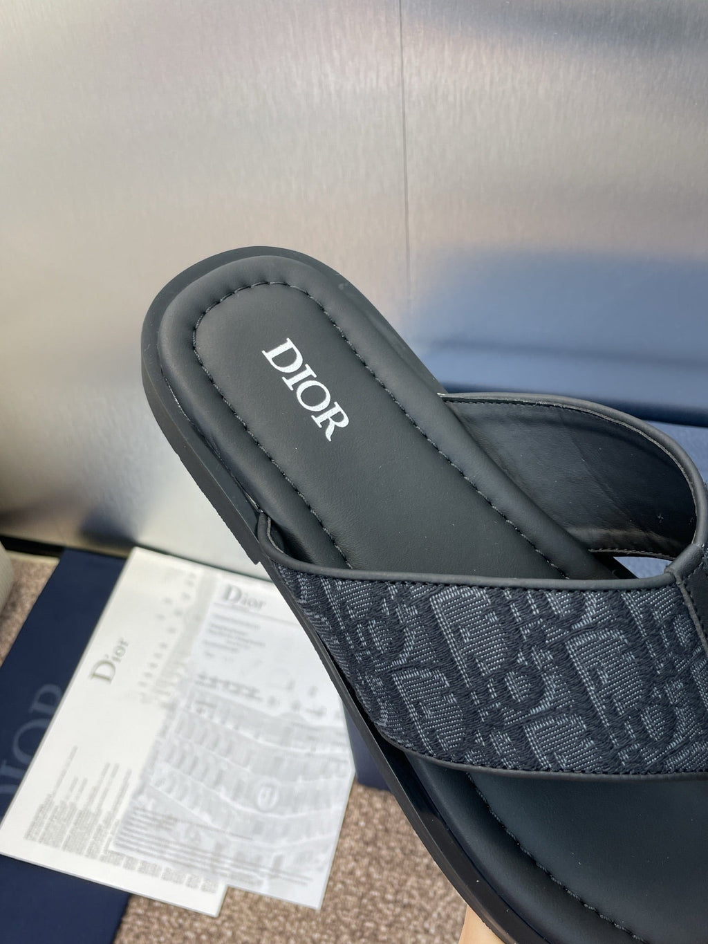 DIOR 25S ALIAS THONG SANDAL IN NAVY BLACK CALFSKIN AND CANVAS