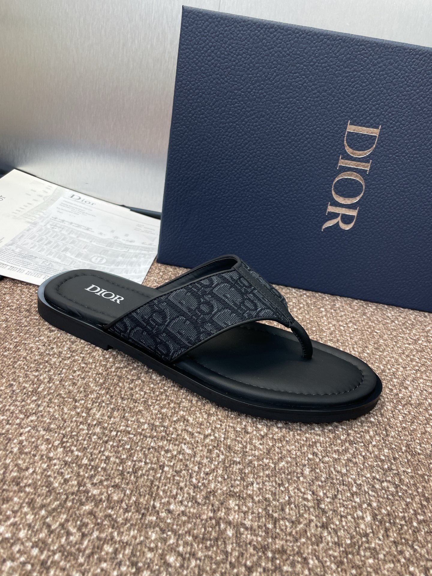 DIOR 25S ALIAS THONG SANDAL IN NAVY BLACK CALFSKIN AND CANVAS