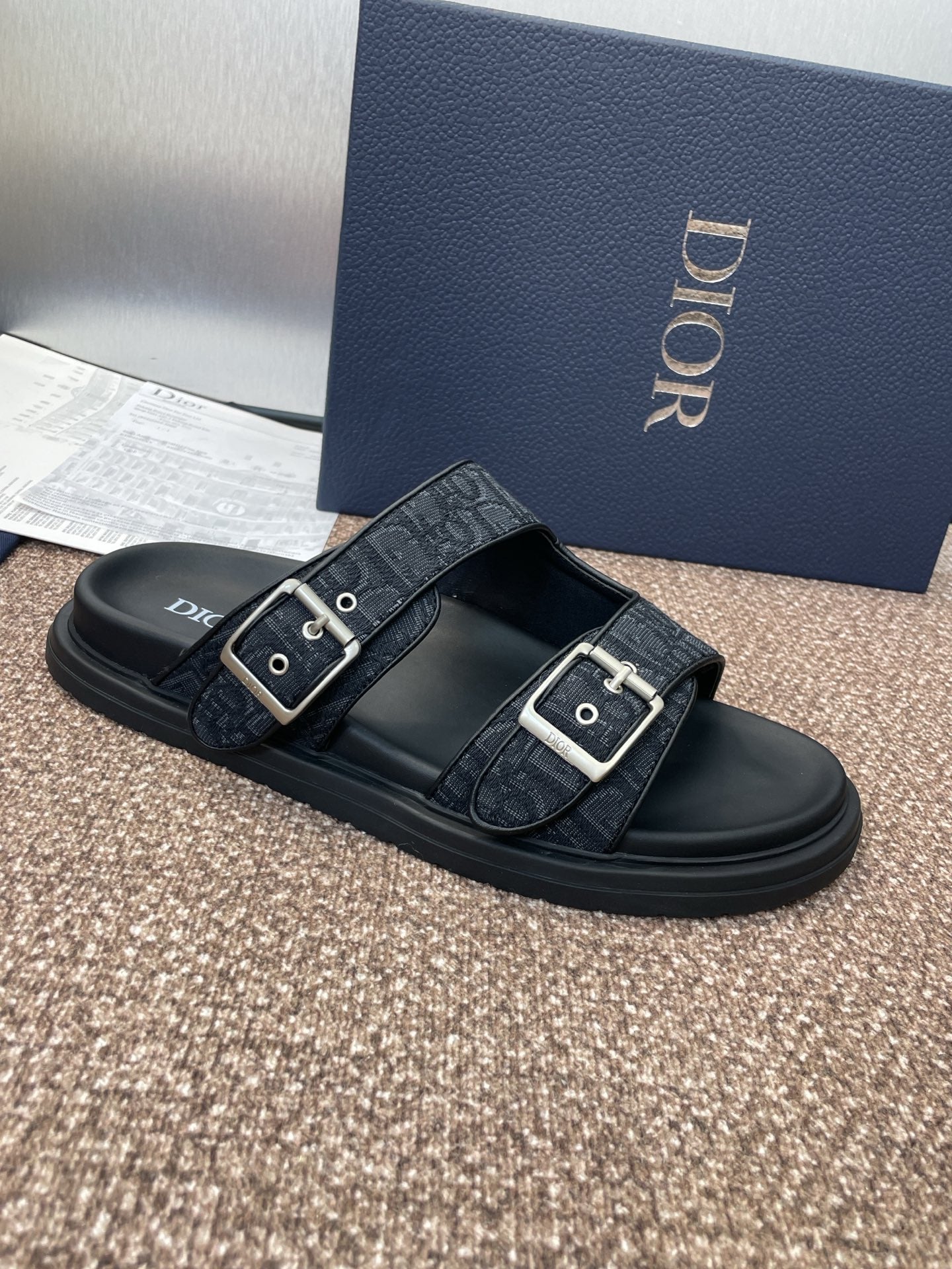 DIOR 25S DIORACT SLIDE IN BLACK CALFSKIN AND CANVAS SILVER HARDWARE