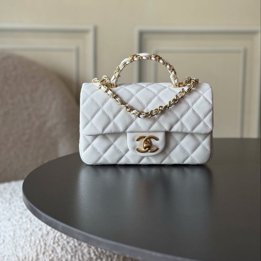 CHANEL 25S FLAP BAG 20 CM IN WHITE CAVIAR LEATHER WITH GOLD HARDWARE