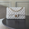 CHANEL 25S CLASSIC FLAP BAG 25 CM IN WHITE LAMBSKIN WITH GOLD HARDWARE
