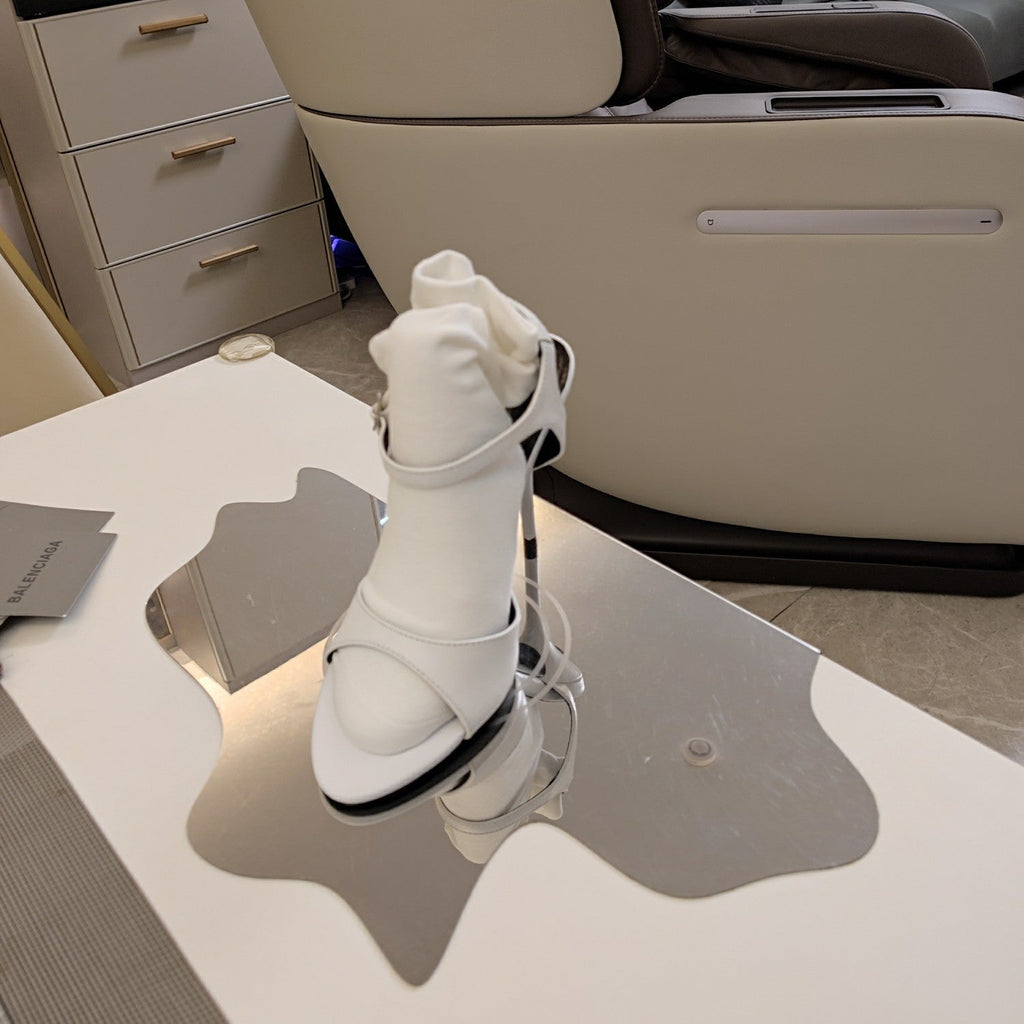 OPEN TOE STRAPPY HIGH HEEL IN WHITE CALFSKIN