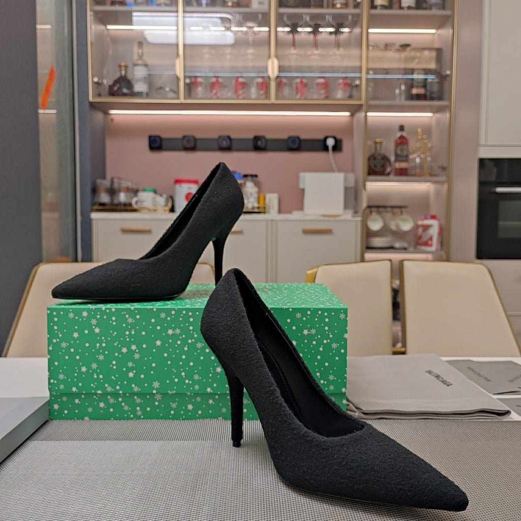 HIGH HEEL PUMPS 90MM IN BLACK WOOL
