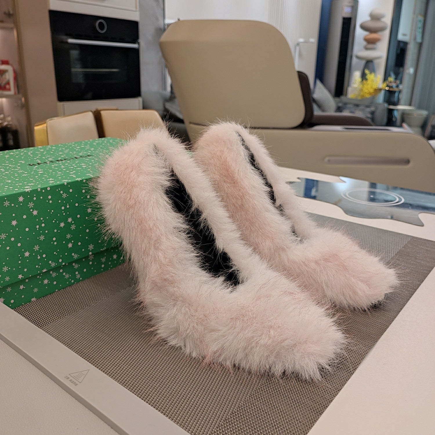 FURRY PUMPS 90MM IN HEAVEN PINK FOX FUR