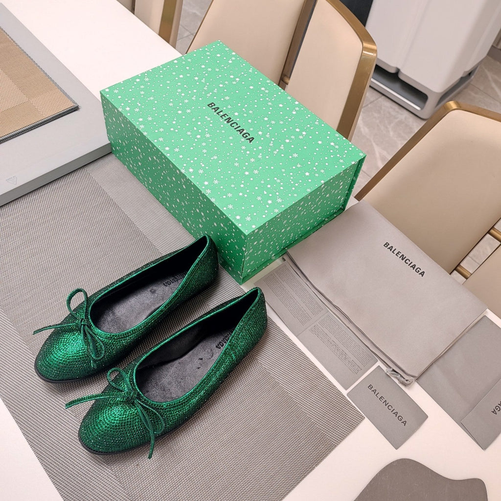 RHINESTONE BALLET FLATS WITH BOW IN FUN GREEN SHEEPSKIN