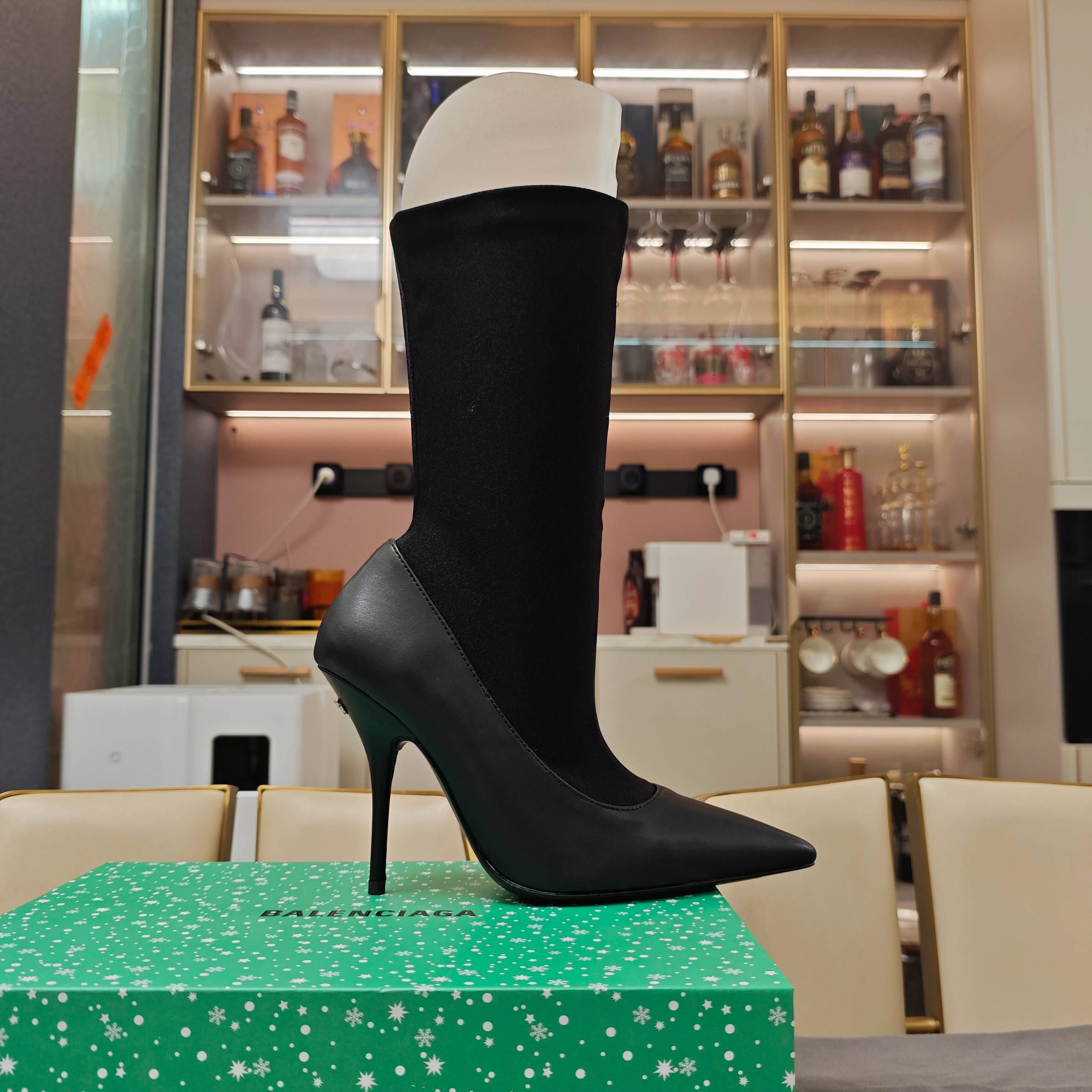 BALENCIAGA 25S POINTED-TOE HIGH HEELS 90 MM IN BLACK FABRIC AND CALFSKIN STYLE 4