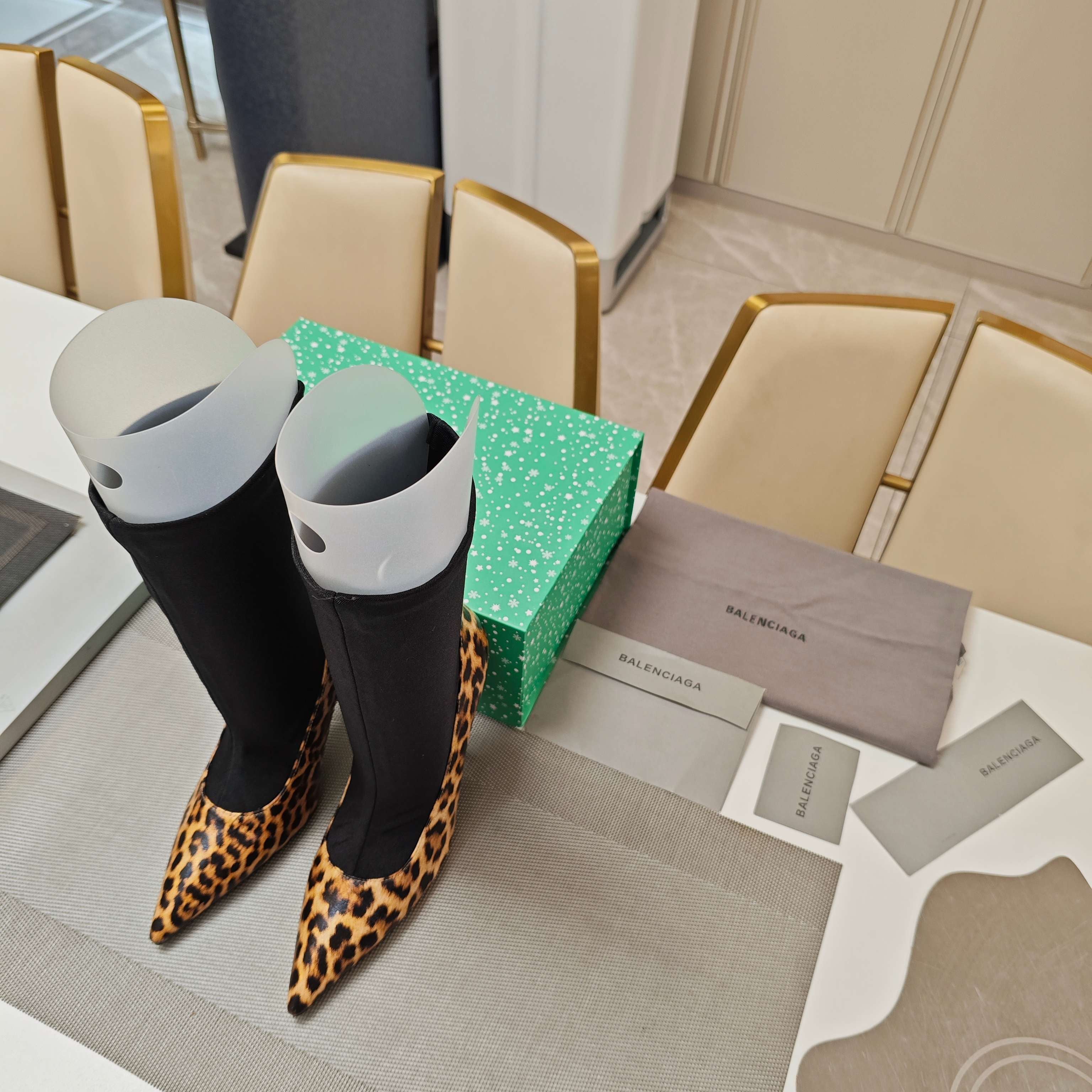 BALENCIAGA 25S POINTED-TOE HIGH HEELS 90 MM IN BLACK FABRIC AND LEOPARD PRINT CALFSKIN STYLE 2